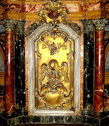 http://www.summagallicana.it/lessico/p/pie_pellicane/00_tabernacolo_altar_maggiore_Duomo_di_Valenza.JPG